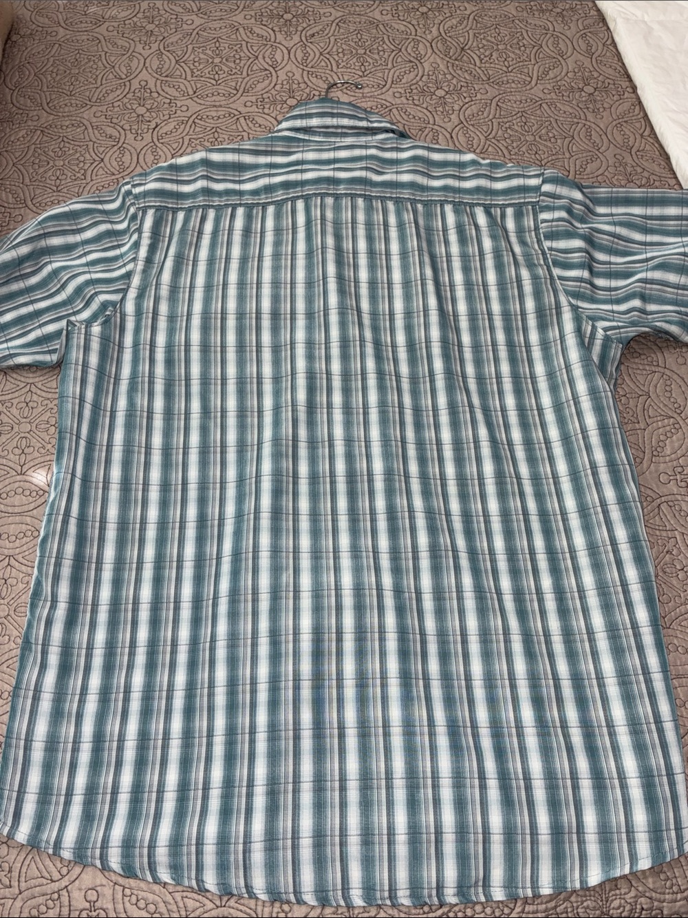 WRANGLER (*3*) Men’s EUC Light Blue & Striped Short Sleeve Button-Up Shirts Sz L - Picture 12 of 12